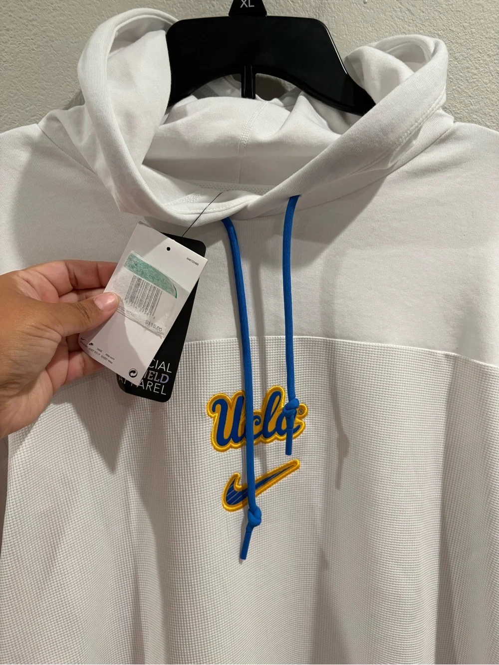Nike UCLA Bruins Team Issued Hoodie Waffle Knit White Sideline Men’s Size XL NWT - Picture 4 of 15